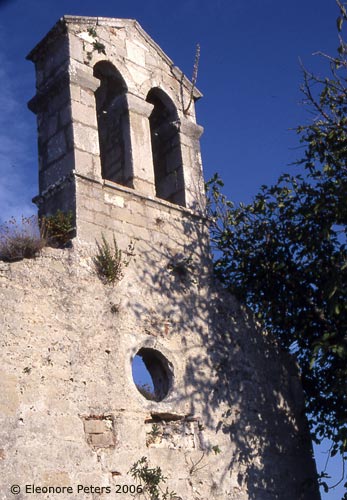 Kirchturm-Ruine Osor