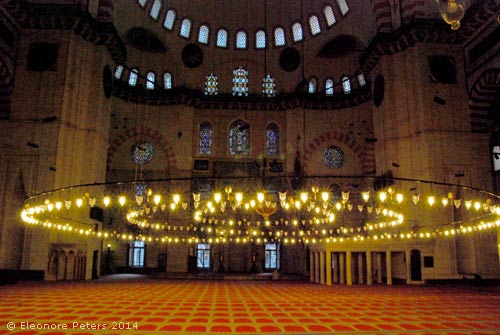 Betraum in der Sueleymaniye-Moschee