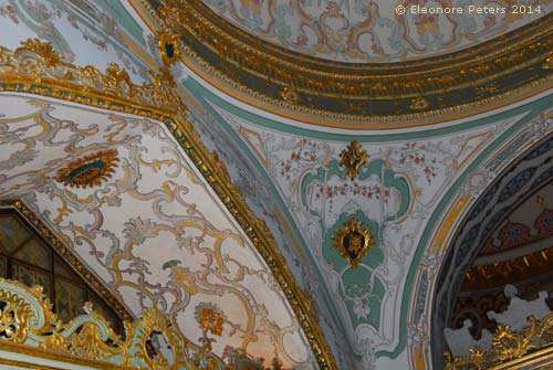 Prunkkuppel im Topkapi Palast in Istanbul