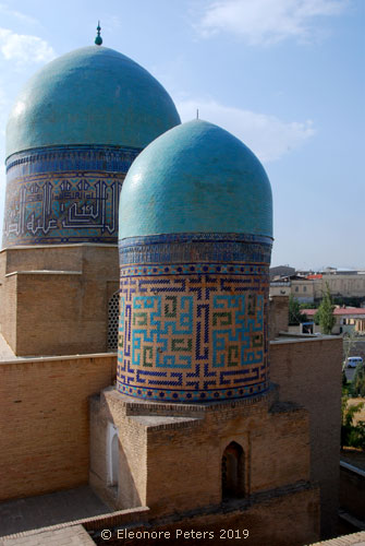 Zwei Kuppeln von Mausoleen in Samarkand