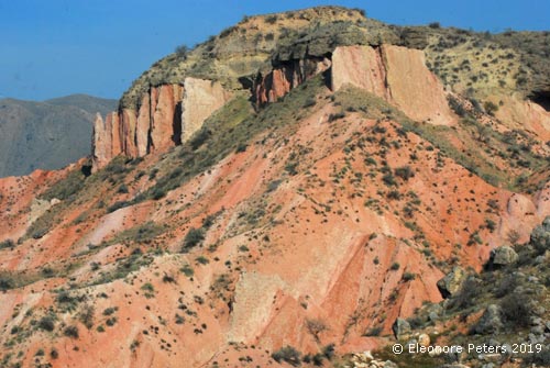 Berg aus rotem Gestein