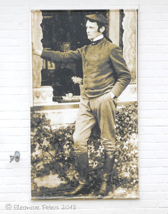 Bildnis Heinrich Vogeler an einer Außenwand des Barkenhoffs