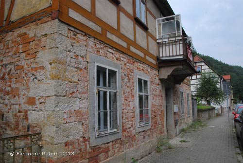 Durch Hochwasser beschädigtes Haus