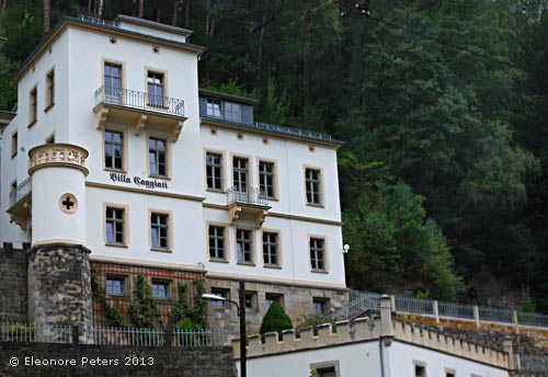Villa