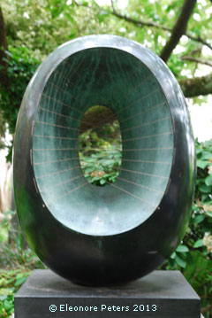 Skulptur von Barbara Hepworth