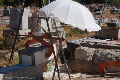 Baustelle mit Schirm