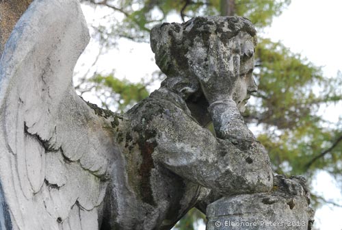 Friedhof Rakowicki, Engelsfigur