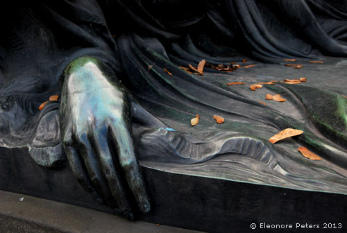 Friedhof Rakowicki, Detail, Hand der Jugendstilfigur