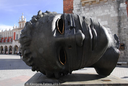 Krakau Hauptmarkt, Bronze "der gebundene Eros"