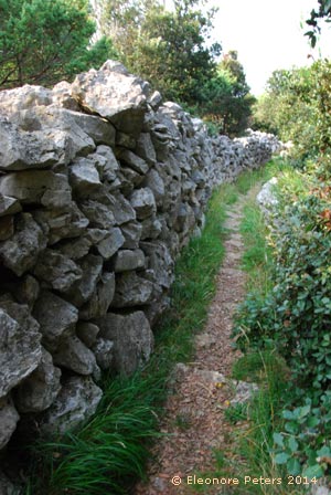 Trocken-Steinmauer