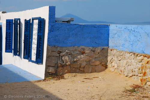 blaue Fensterläden