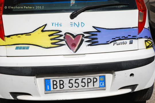 Punto mit Aufschrift