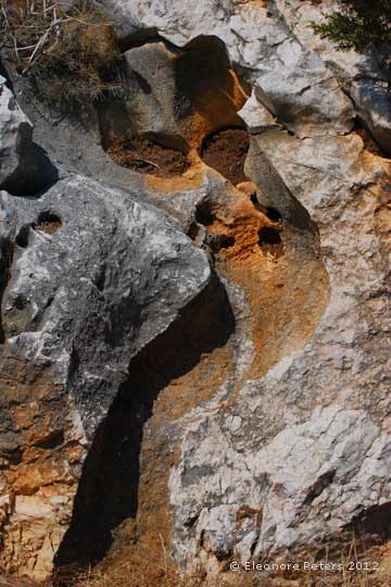 Gestein am Höhenweg über Cala Gonone